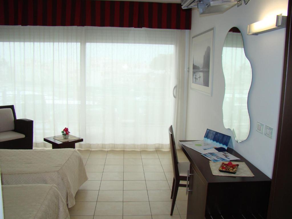 Seapark Spa Resort جوليانوفا الغرفة الصورة