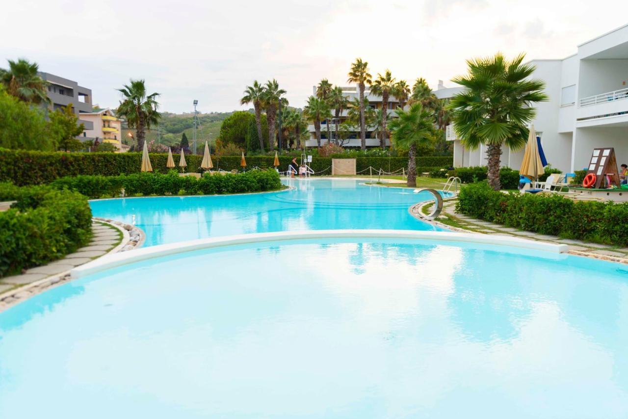 Seapark Spa Resort جوليانوفا المظهر الخارجي الصورة