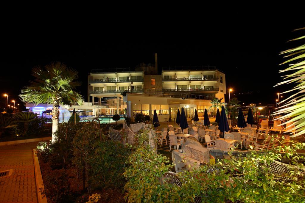 Seapark Spa Resort جوليانوفا المظهر الخارجي الصورة