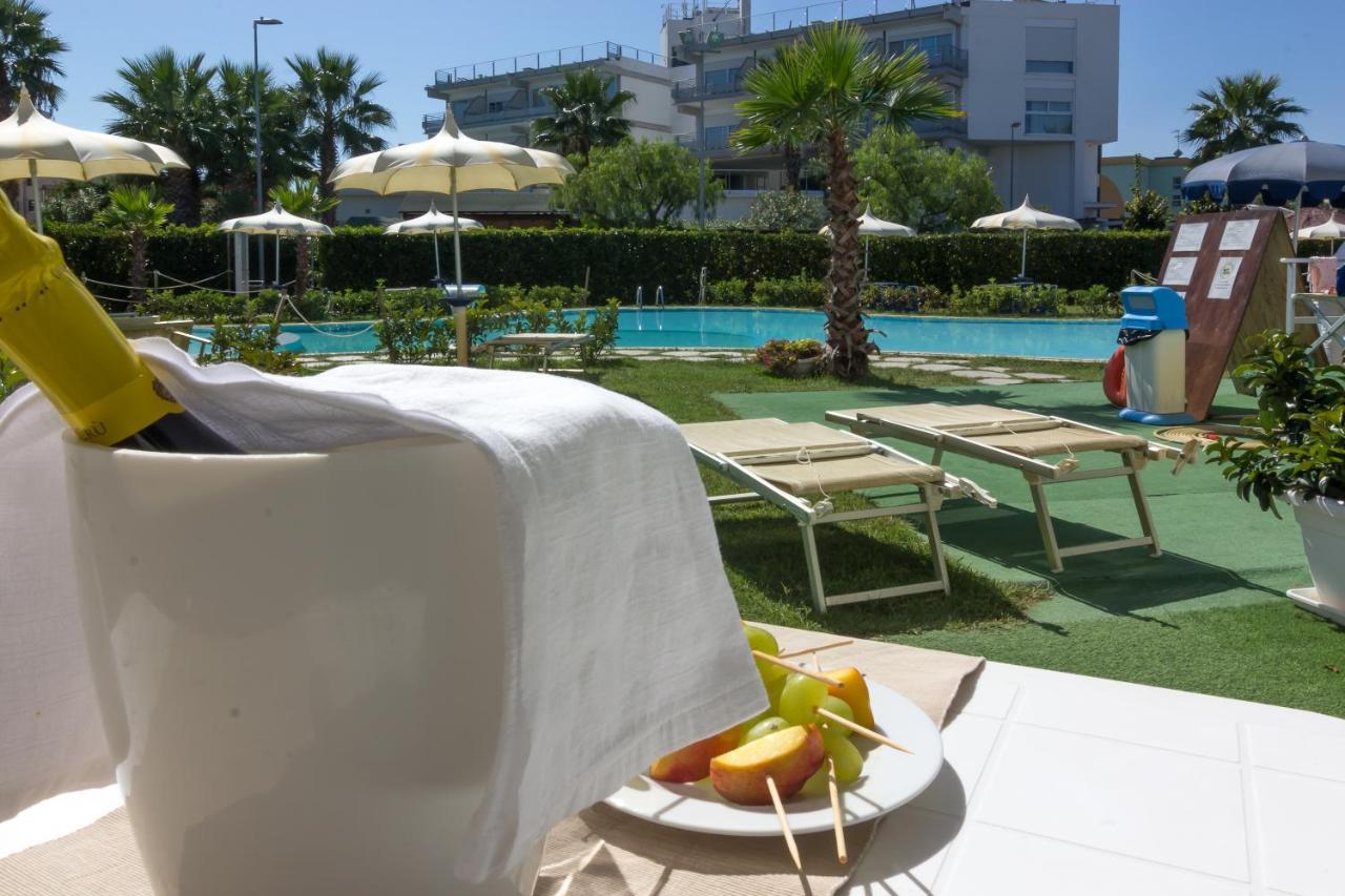 Seapark Spa Resort جوليانوفا المظهر الخارجي الصورة